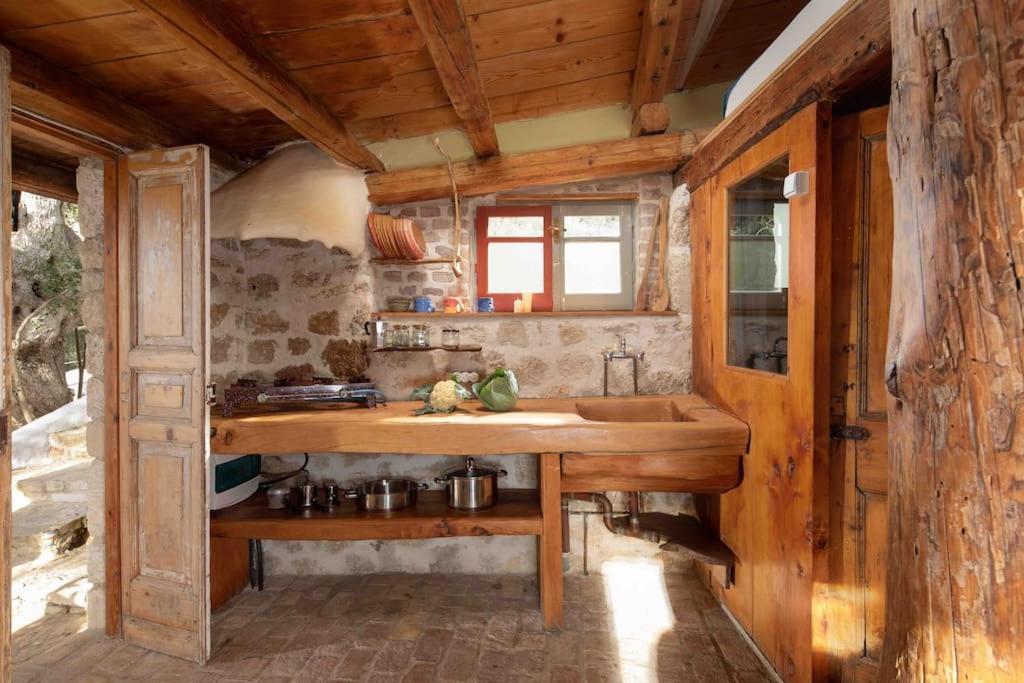Villa Margaritis'S Treehouse Paramonas  Exterior foto