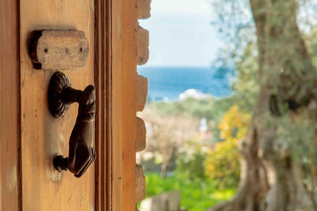 Villa Margaritis'S Treehouse Paramonas  Exterior foto