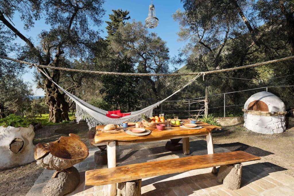 Villa Margaritis'S Treehouse Paramonas  Exterior foto