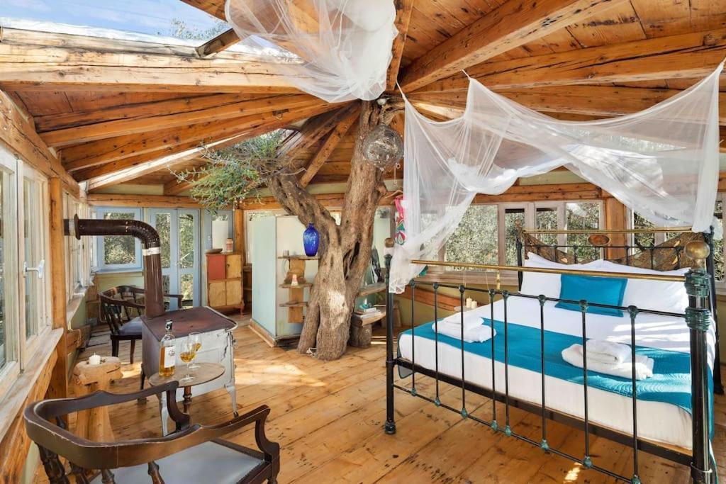 Villa Margaritis'S Treehouse Paramonas  Exterior foto