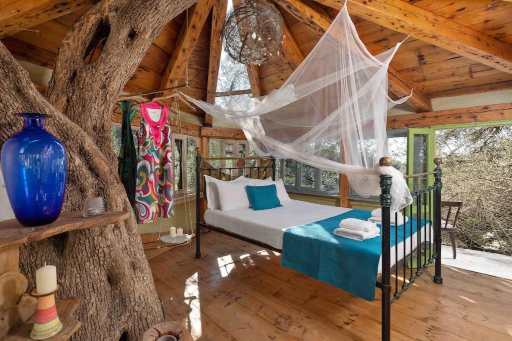Villa Margaritis'S Treehouse Paramonas  Exterior foto