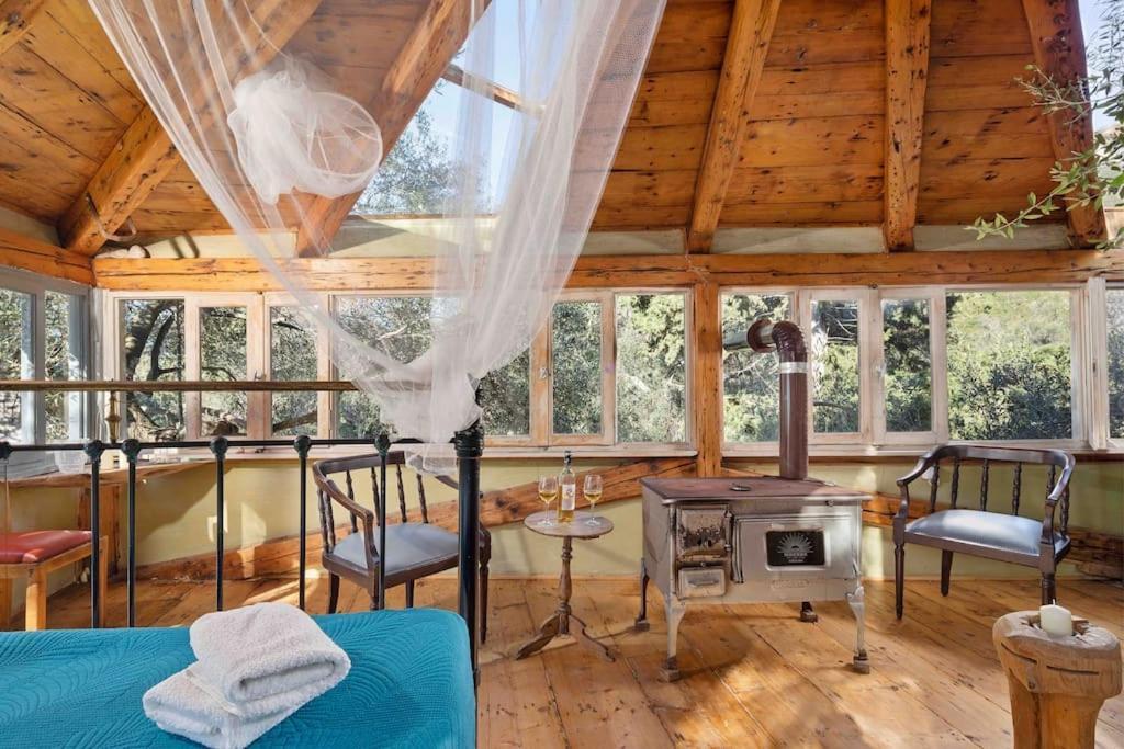 Villa Margaritis'S Treehouse Paramonas  Exterior foto