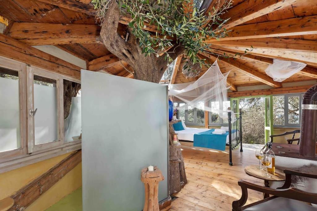 Villa Margaritis'S Treehouse Paramonas  Exterior foto